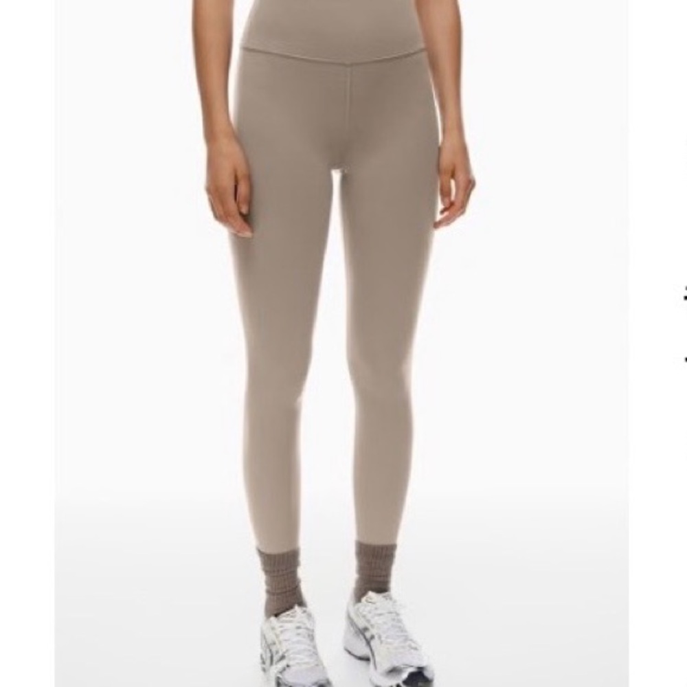 Aritzia Leggings